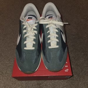 Nike Men's Dark Green and White Sneakers